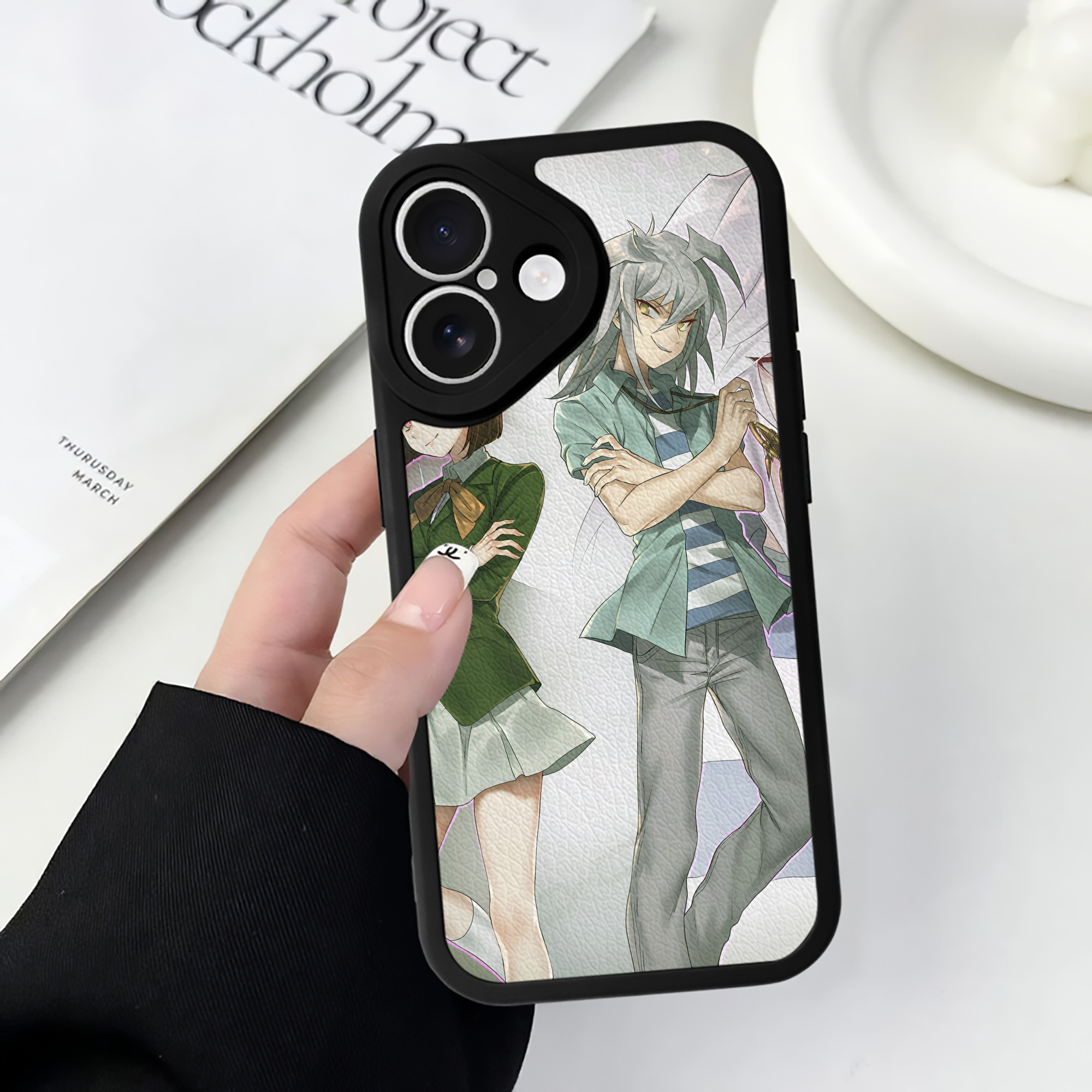 （画像用） 遊☆戯☆王 Yu-Gi-Oh! 【iPhone 16シリーズ対応】シリコンスマホケース（レザー調） 材質：シリコン